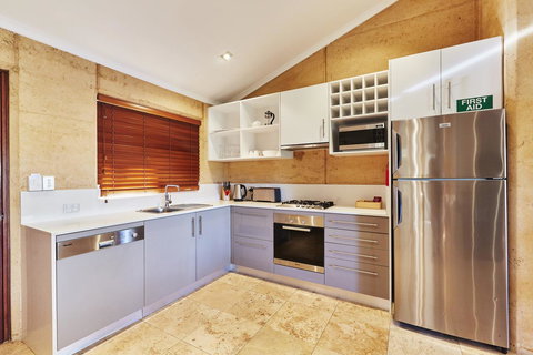 Eight Willows Retreat - Tourism TAS 2