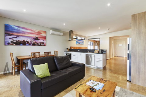 Eight Willows Retreat - Tourism TAS 8