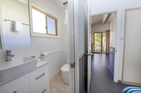 Karrinyup Waters Resort - Hobart Tourism 18