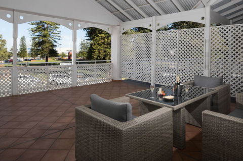 Esplanade Hotel Fremantle - By Rydges - Hobart Tourism 5