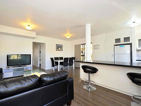Mandurah Family Resort - Hobart Tourism 35