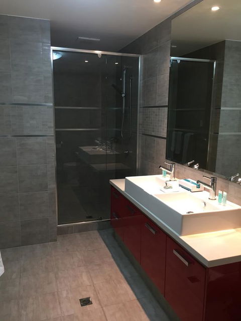 Parklane Apartments - Hobart Tourism 11