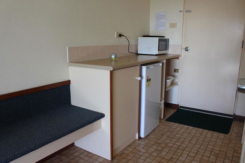 Karri Forest Motel - Tourism TAS 34