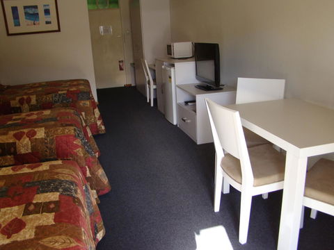 Dunsborough Central Motel - Hobart Tourism 9