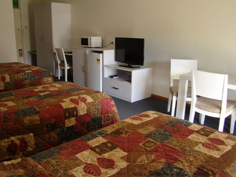 Dunsborough Central Motel - Hobart Tourism 13
