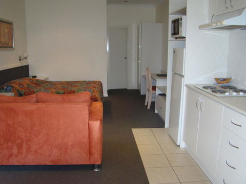 Dunsborough Central Motel - Hobart Tourism 22