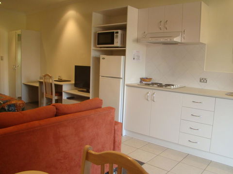 Dunsborough Central Motel - Hobart Tourism 32