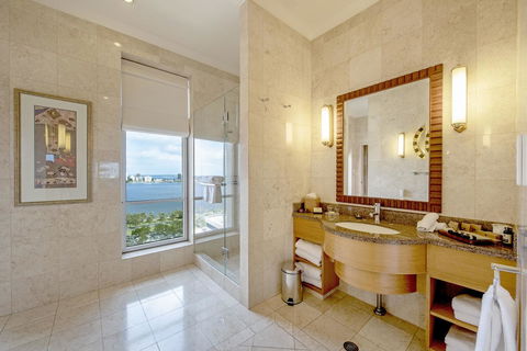 Duxton Hotel Perth - Tourism TAS 13