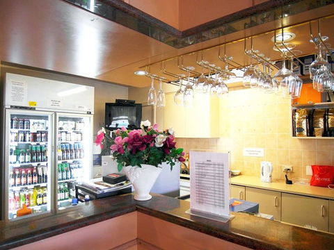 Econo Lodge Rivervale - Hobart Tourism 14