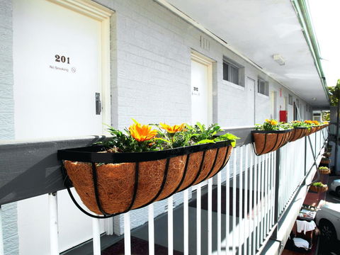 Econo Lodge Rivervale - Hobart Tourism 1