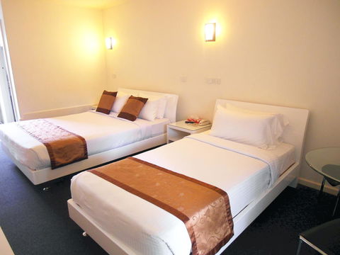 Econo Lodge Rivervale - Hobart Tourism 21