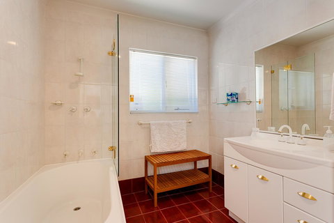 Cottesloe Beach House I - Tourism TAS 4