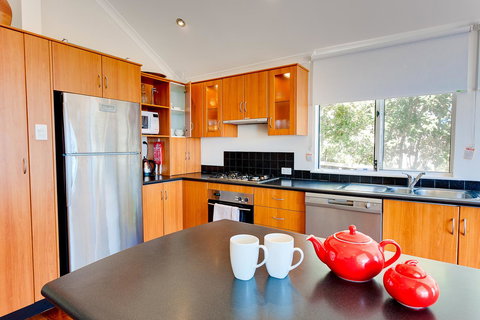 Cottesloe Beach House I - Tourism TAS 6