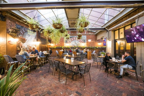 Nightcap At Belgian Beer Cafe - Tourism TAS 5