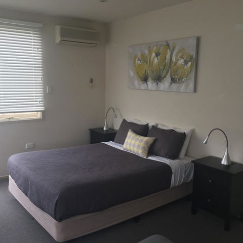 Grapevines Boutique Accommodation - Hobart Tourism 10