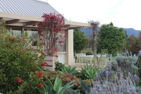Grapevines Boutique Accommodation - Hobart Tourism 24