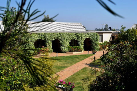 Grapevines Boutique Accommodation - Hobart Tourism 8