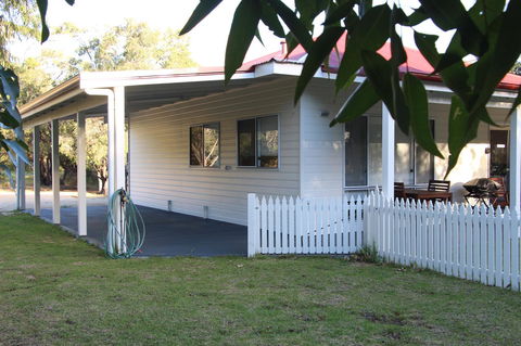 Sapphire Chalets, Augusta - Hobart Tourism 6
