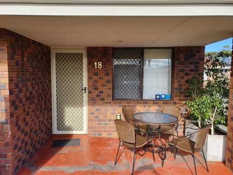 Ocean Beach Chalet 18 - Hobart Tourism 14