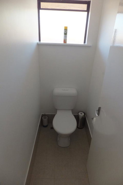 Ocean Beach Chalet 18 - Hobart Tourism 19