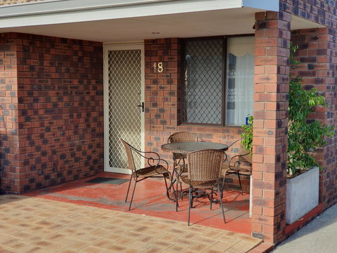 Ocean Beach Chalet 18 - Hobart Tourism 15