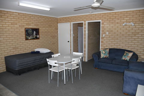 Kalbarri Seafront Villas - Tourism TAS 15