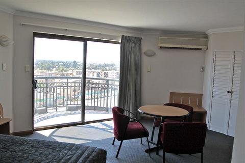 Great Eastern Motor Lodge - Tourism TAS 41