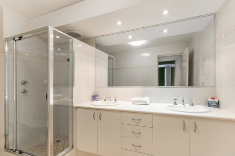 Great Eastern Motor Lodge - Tourism TAS 25