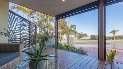 Starboard Views Kalbarri - River Front Apartment - Tourism TAS 1