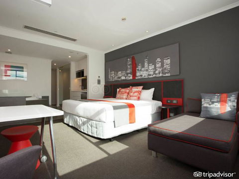 Citadines St Georges Terrace - Hobart Tourism 3