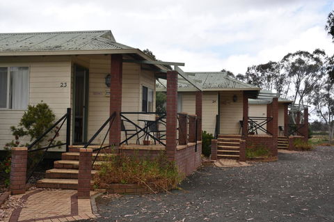Mount Barker Valley Views Motel & Chalets, Western Australia - Hobart Tourism 16