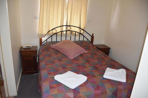 Mount Barker Valley Views Motel & Chalets, Western Australia - Hobart Tourism 37