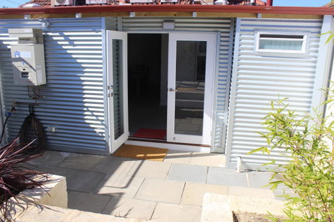 Captain\'s Heritage Cottage - Central Fremantle 2 Bedroom Historic Cottage - Tourism TAS 15