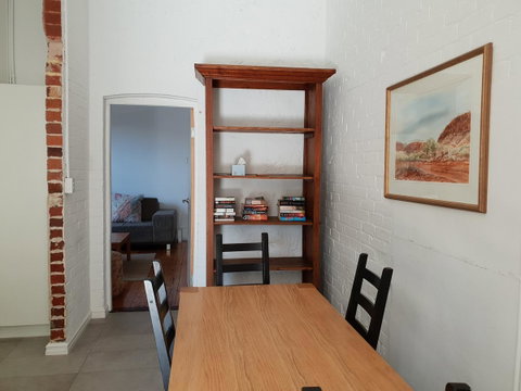 Captain\'s Heritage Cottage - Central Fremantle 2 Bedroom Historic Cottage - Tourism TAS 3