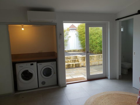 Captain\'s Heritage Cottage - Central Fremantle 2 Bedroom Historic Cottage - Tourism TAS 14