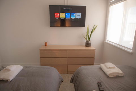 FortyTwo - Oceanside Retreat Busselton - Hobart Tourism 21