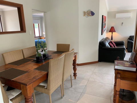 Beachside Prevelly Villas - Hobart Tourism 11