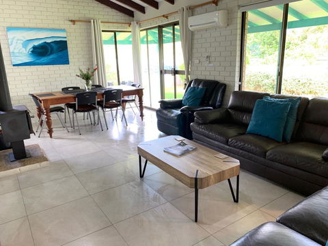 Beachside Prevelly Villas - Hobart Tourism 6