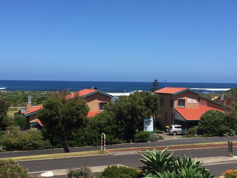 Beachside Prevelly Villas - Hobart Tourism 0