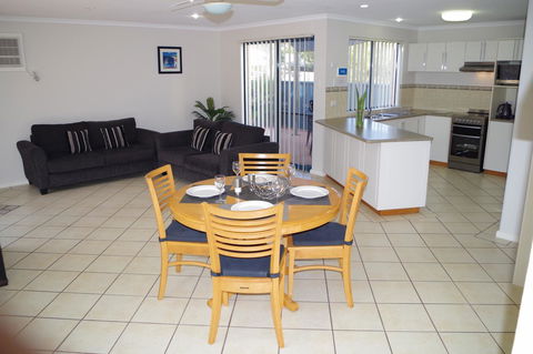 Kalbarri Blue Ocean Villas - Tourism TAS 5