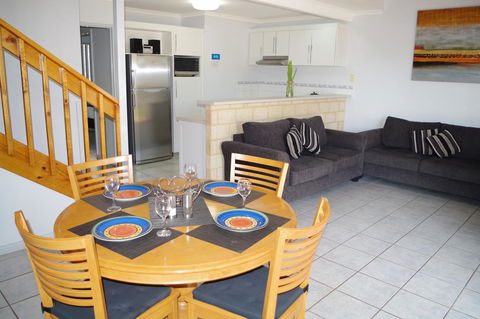 Kalbarri Blue Ocean Villas - Tourism TAS 3