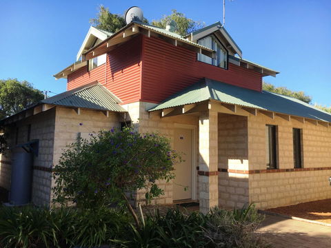 Amalfi Resort - Hobart Tourism 7