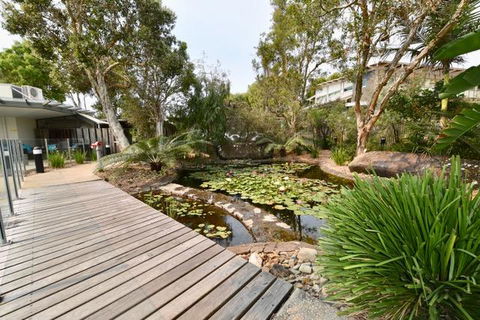 East On Byron - Tourism TAS 44