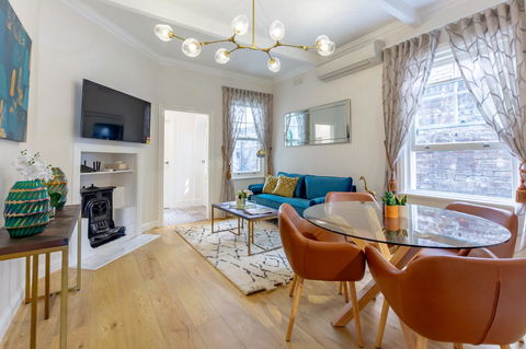 Heritage Townhouse Near Harbour Bridge - Tourism TAS 33