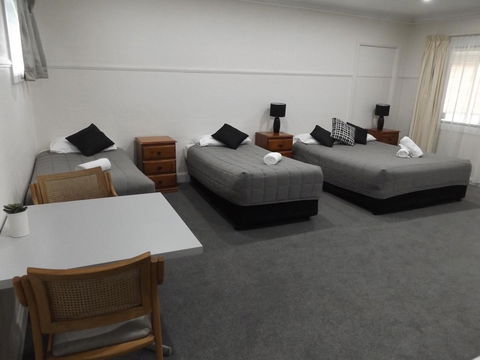 Ben Chifley Motor Inn - Tourism TAS 8
