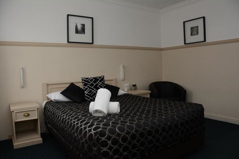 Ben Chifley Motor Inn - Tourism TAS 19