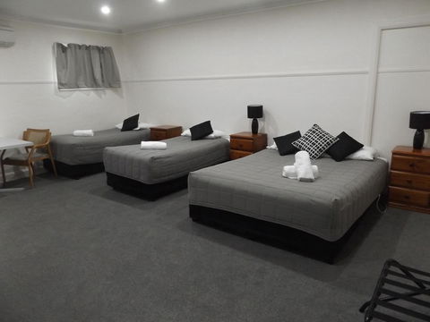 Ben Chifley Motor Inn - Tourism TAS 1