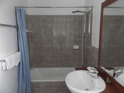 Ben Chifley Motor Inn - Tourism TAS 12
