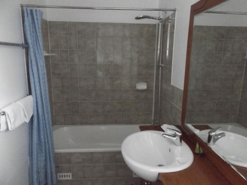 Ben Chifley Motor Inn - Tourism TAS 7