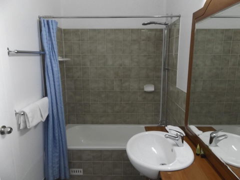 Ben Chifley Motor Inn - Tourism TAS 11